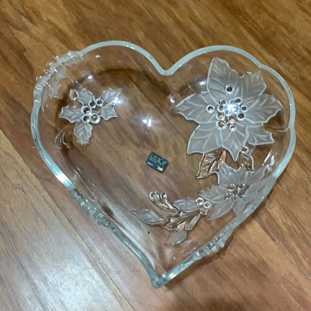 Mikasa Germany Glass Heart ❤️ Shape Poinsettia